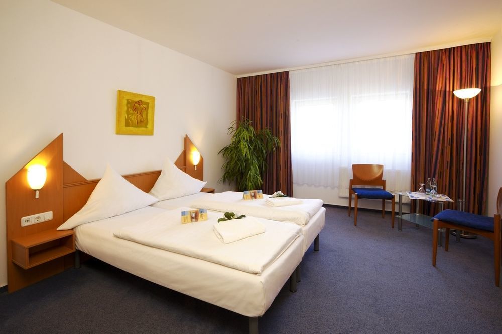 Hotel Und Restaurant "Zur Zwiebel" Peenemunde Εξωτερικό φωτογραφία