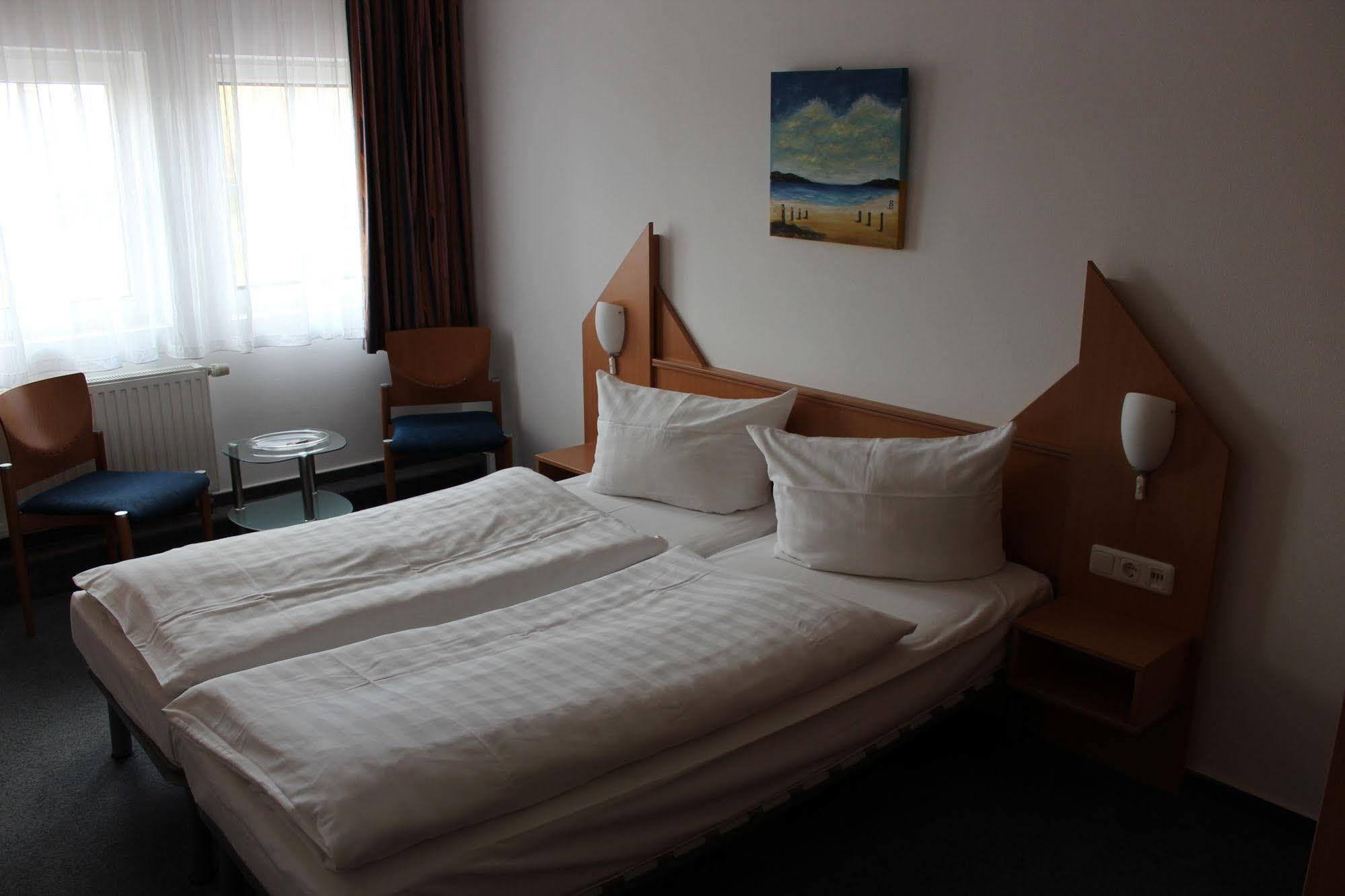 Hotel Und Restaurant "Zur Zwiebel" Peenemunde Εξωτερικό φωτογραφία